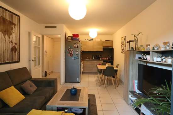 Location appartement, 42 m2, 2 pièces - t2 rdj centre