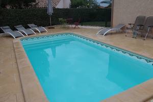 Location villa individuelle de type f5 avec piscine