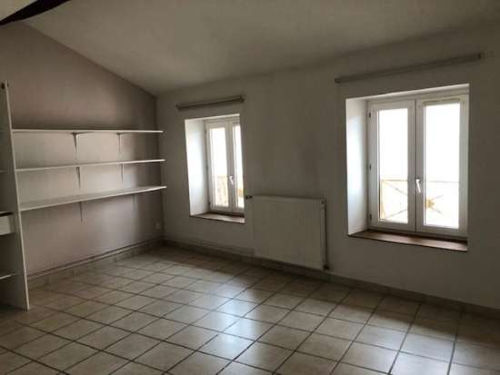 Location appartement type 3 cluny - Cluny