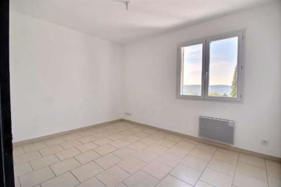 Location appartements villecroze - 3 pièce(s) - 70.4 m2