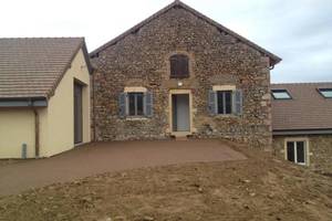 Location maison t2 bis chiroubles - Chiroubles